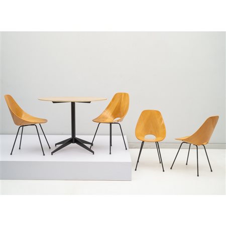VITTORIO NOBILI, Quattro sedie modello "Medea" e tavolo