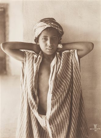 Ernst Landrock - Rudolf Lehnert (1878-1948, 1880-1957)  - Senza titolo (Giovane tunisino), 1910s