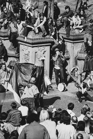 Mario De Biasi (1923-2013)  - Senza titolo, 1950s/1960s