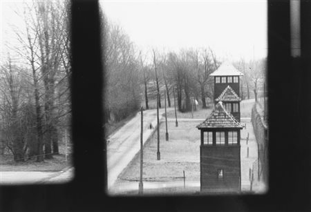 Mario Dondero (1928-2015)  - Birkenau Polonia, 1980s