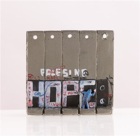 BANKSY (Bristol 1974) "Walled Off Hotel". Scultura in resina dipinta. Cm...