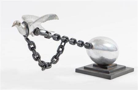 VALERIANO TRUBBIANI (Macerata 1937) "Senza titolo", 1973. Scultura in ferro e...