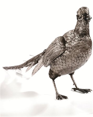 Soprammobile, in argento, realisticamente modellato come un fagiano, lung. cm...