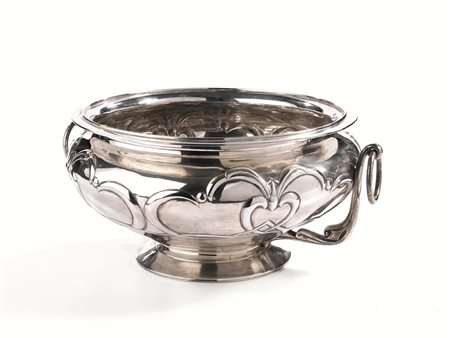 Grande coppa, cittÃ di Sheffield, 1904, in argento, corpo sbalzato a motivi...