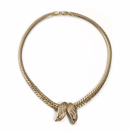 Collana in oro giallo e diamantilavorata a maglia barbazzale con elemento...