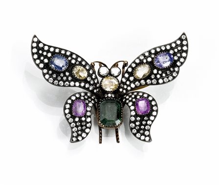 Spilla in oro rosa, argento, diamanti, smeraldo e pietre...