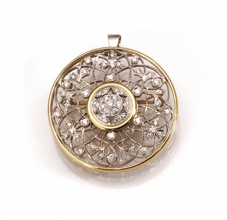 Spilla-pendente in oro bianco, oro giallo e diamantirealizzata come un...