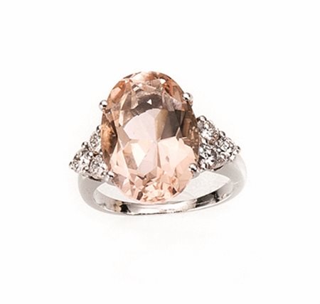Anello in oro bianco, morganite e diamanti, corredato di certificato...