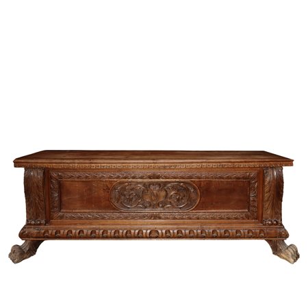 Cassapanca, Neoclassical style