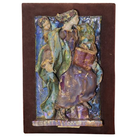 Caltagirone Giuseppe Bonaccorso - Statua di donna con libro e angioletto in maiolica policroma di Caltagirone, 20° Secolo