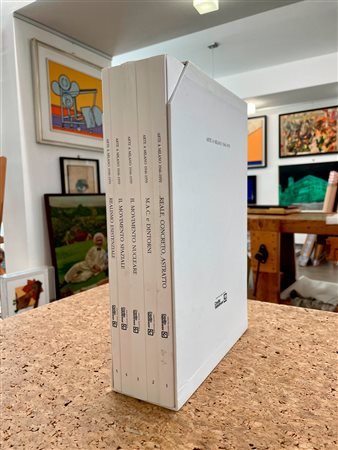 ARTE A MILANO 1946-1959 - Cofanetto contenente 6 cataloghi