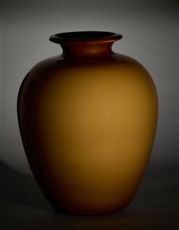 Venini Grande vaso della serie "Rivestiti". Murano, anni '40/'50. Vetro soffiato