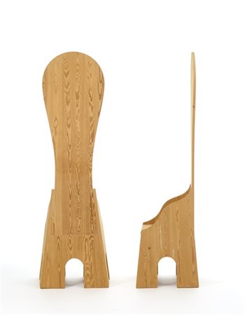 Mario Ceroli Due poltrone della serie "Mobili nella Valle". Produzione Poltronov