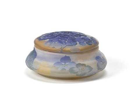 Gallé Scatolina con coperchio in vetro a cammeo inciso all'acido con decori flor