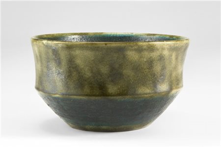 Guido Gambone Cachepot in terracotta smaltata nei toni del verde. Italia, secolo