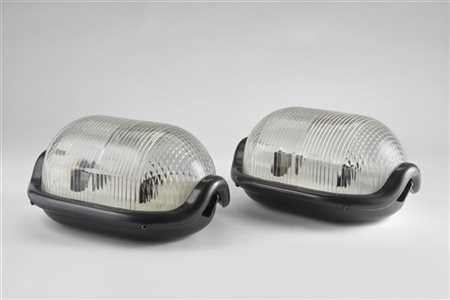 Achille Castiglioni Gruppo di due lampade da terra modello "Noce". Produzione Fl