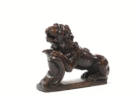 Scultura, fine sec. XVIII, in quercia intagliata raffigurante leone...