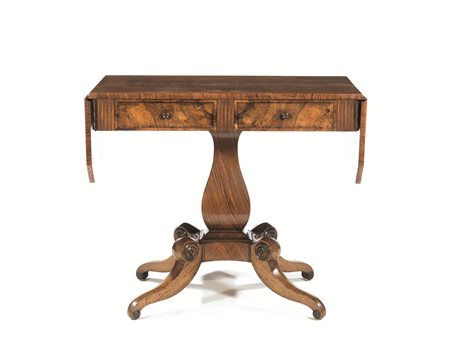 Tavolo scrittoio, Toscana, metÃ sec. XIX, in noce e radica di noce, piano...