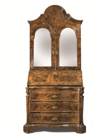 Bureau-trumeau, Roma, seconda metÃ sec. XVIII, in noce e radica di olivo...