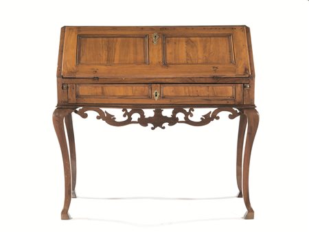 Scrivania da centro in stile dell'Italia centrale della fine del Settecento,...