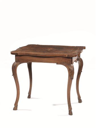 Tavolino da gioco, Toscana, metÃ sec. XVIII, in noce e radica filettati,...