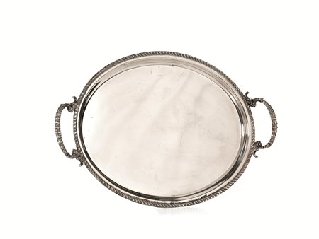 Guantiera, di forma ovale, in argento, bordo a cordonetto, cm 47,5x31,5, g 1260