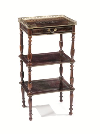 EtagÃ¨re, Francia, fine sec. XIX, in mogano, intarsiato in ottone a motivi...
