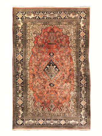 Tappeto persiano, Keshan, seconda metÃ sec. XX, in seta con campo centrato da...