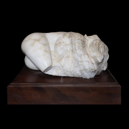 Michele Valenza - Donna distesa, con base in legno