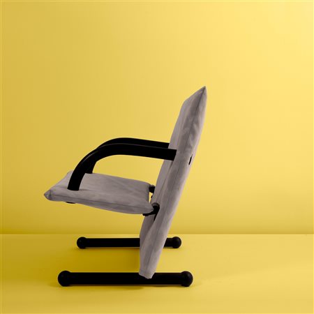 Arflex, Burkhard Vogtherr , coppia di poltrone "t-line" per Arflex