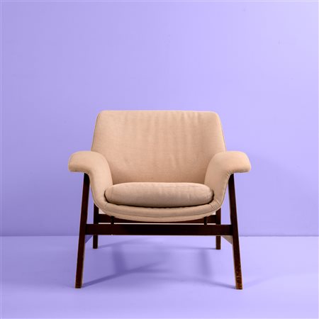 Cassina, Frattini, poltrona per Cassina