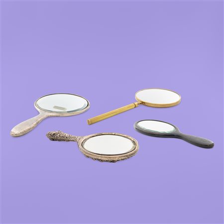 Lotto composto da 4 specchi