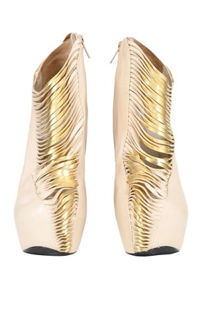 IRIS VAN HERPEN Iconic platform ankle boot DESCRIPTION: Iconic pale platform...