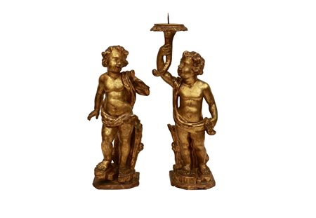    Coppia di angeli portacero in legno dorato e intagliato XVII secolo