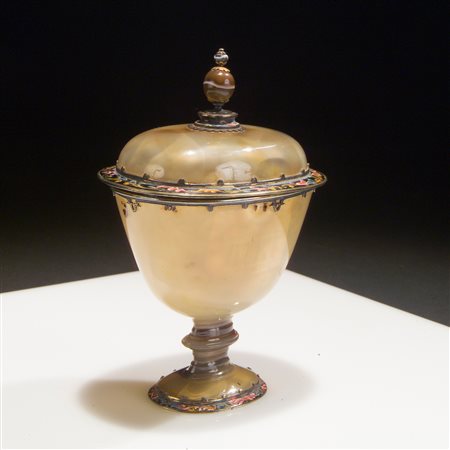 Zuccheriera in agata, argento e smalti, Austria XVIII secolo