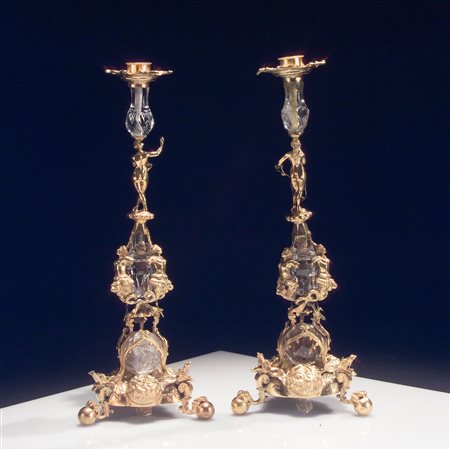 Coppia di candelieri in bronzo dorato e cristallo di rocca, Germania fine XVIII secolo