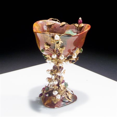Calice in pietra dura, oro, perle e pietre semi preziose, Italia inizi XX secolo