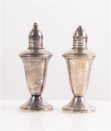 Ouchin Creations, Stati Uniti. Portasale e pepe in argento 925.