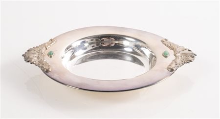 STEFANI, Bologna, dal 1968. Piatto in argento 800, con applicazione di pietre dure.