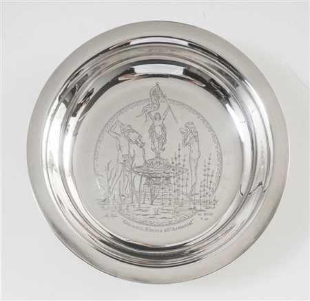 ALESSANDRO STEFANI, Bologna, XX secolo. “Gioventù, Ritorna all'Armonia!”, 1980. Fondina in argento 800.