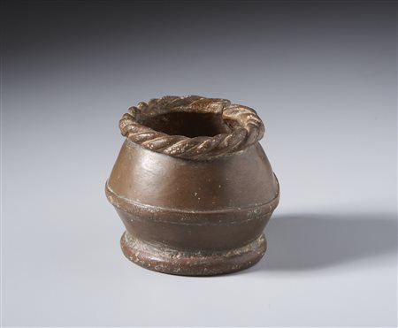  Arte africana - Kassena, Ghana.
Cavigliera in bronzo. 
In patina e con segni d'uso.