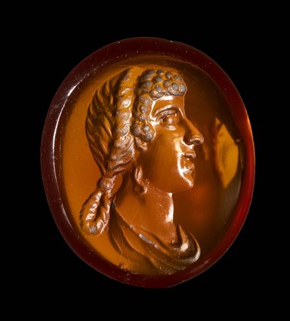 A FINE ROMAN CARNELIAN INTAGLIO. IMPERIAL BUST PORTRAIT OF A MATRONA.