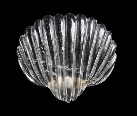 A RARE ROMAN ROCK CRYSTAL SHELL. 