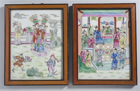  Arte Cinese - Coppia di placche in porcellana famiglia rosa 
Cina, XX secolo .