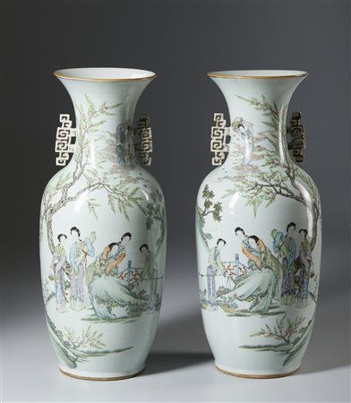  Arte Cinese - Coppia di grandi vasi a balaustro
Cina, Repubblica, prima metà XX secolo.