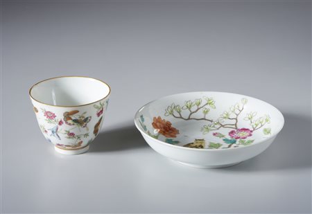 Arte Cinese - Piatto e tazza policromi
Cina, Qing, XIX secolo 
.