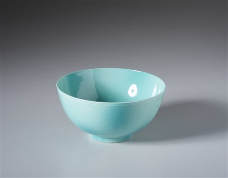  Arte Cinese - Ciotola turchese incisa. 
Cina, Qing, XIX secolo. 
.