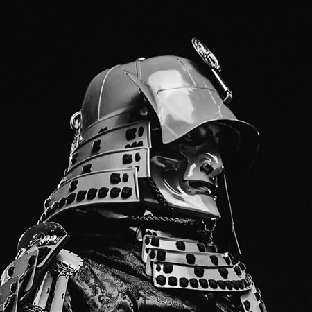 Luca Vecchi (Roma 1985) 

Laura