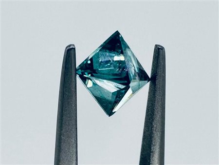 DIAMANTE COLORE E PUREZZA ESALTATA 0,48 CT FANCY VIVID VERDE BLU - PUREZZA...