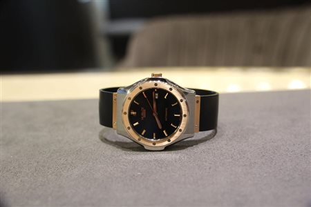 HUBLOT MODELLO CLASSIC FUSION B1915.7